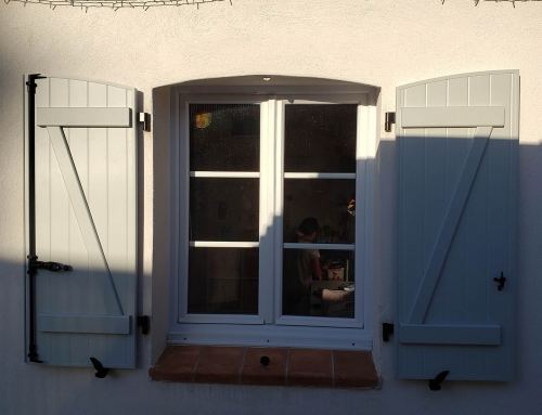 Remplacement de volets battants cintrés en PVC à Sanary-sur-Mer