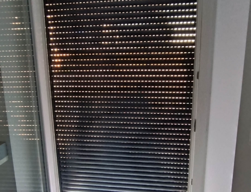 Pose d’un volet roulant solaire à La Destrousse