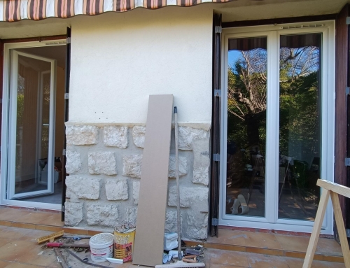 EB-Design rénove une Maison à Sanary avec des Menuiseries en PVC Blanc