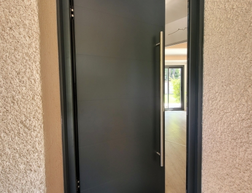 Installation d’une porte d’entrée blindée à Peypin : sécurité et design réunis