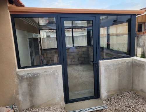 EB-Design réalise une véranda moderne et lumineuse à Aubagne